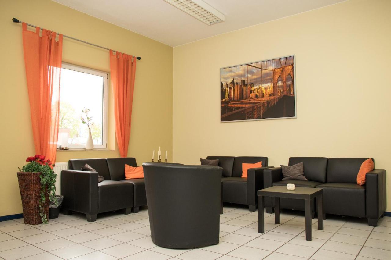 Messe Motel Латцен Экстерьер фото